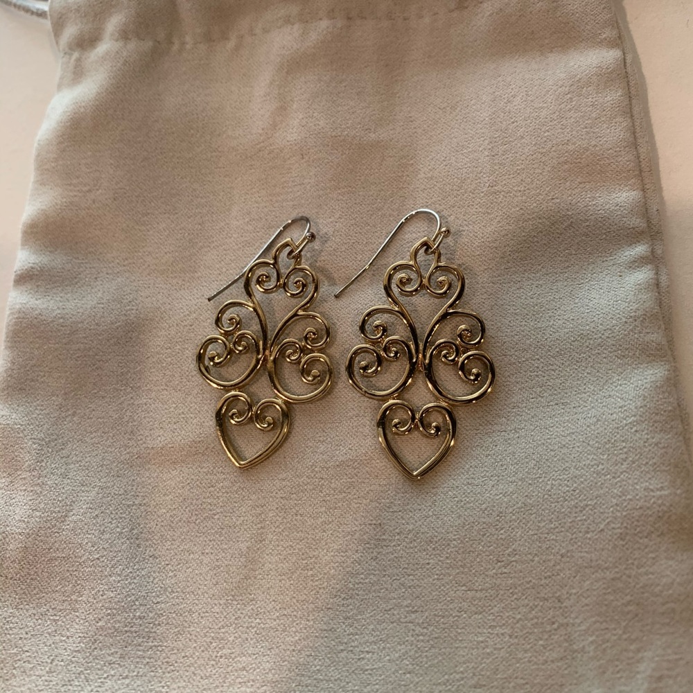 Gold Swirl Earrings!